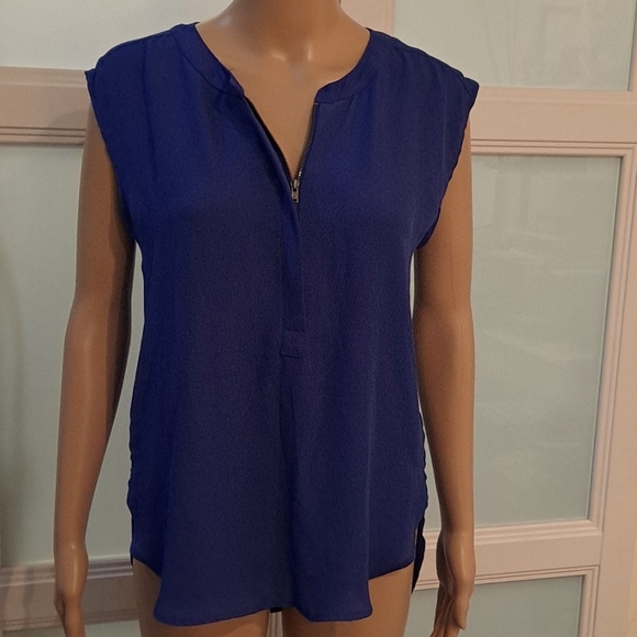 Apt. 9 Tops - Flowy sleeveless blouse tunic xs